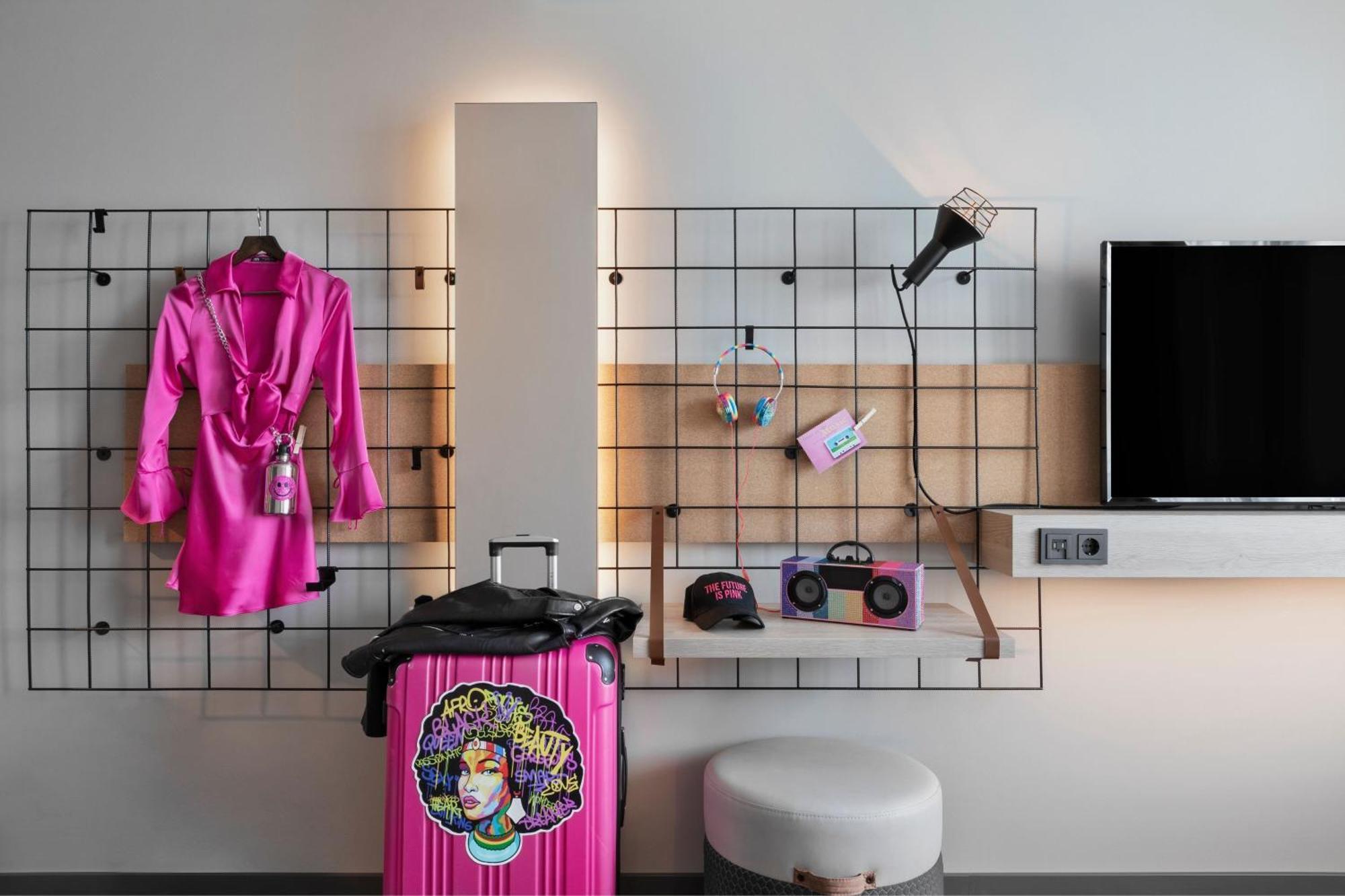 Moxy Duesseldorf City エクステリア 写真